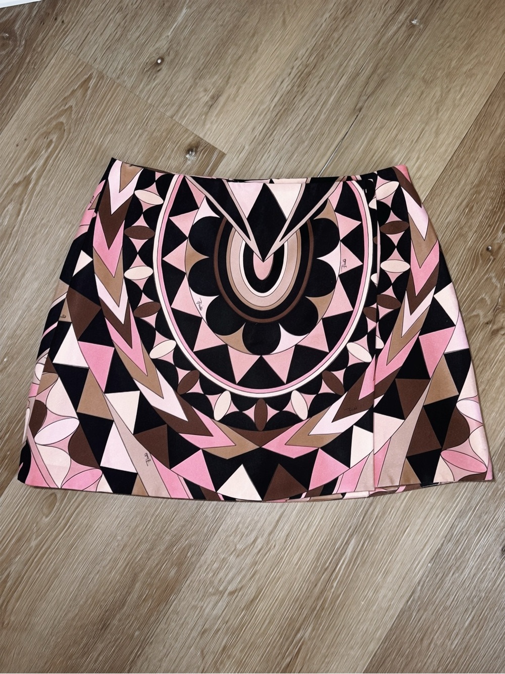 BNWT Emilio Pucci Pink, Brown & Black Silk Geometric Print Mini Skirt